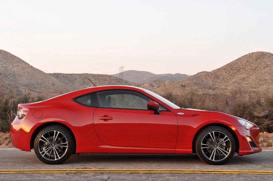  Scion FR-S 2013 года  (фото 188 из 192)